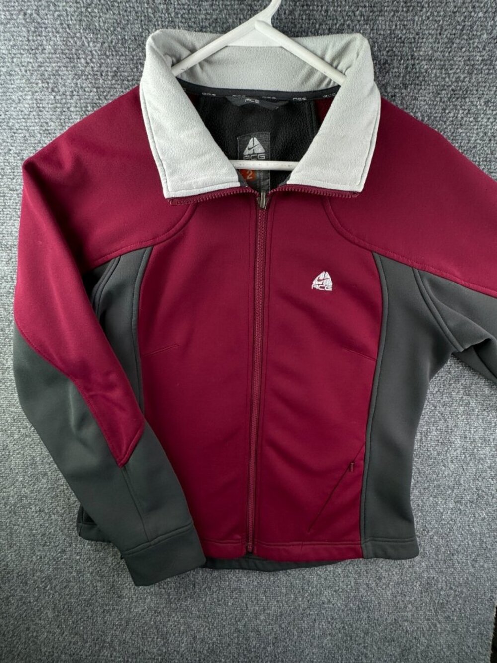 Nike ACG 2.0 Jacket Youth Large (12-14) Girls Red Gray Full Zip Thermal Layer